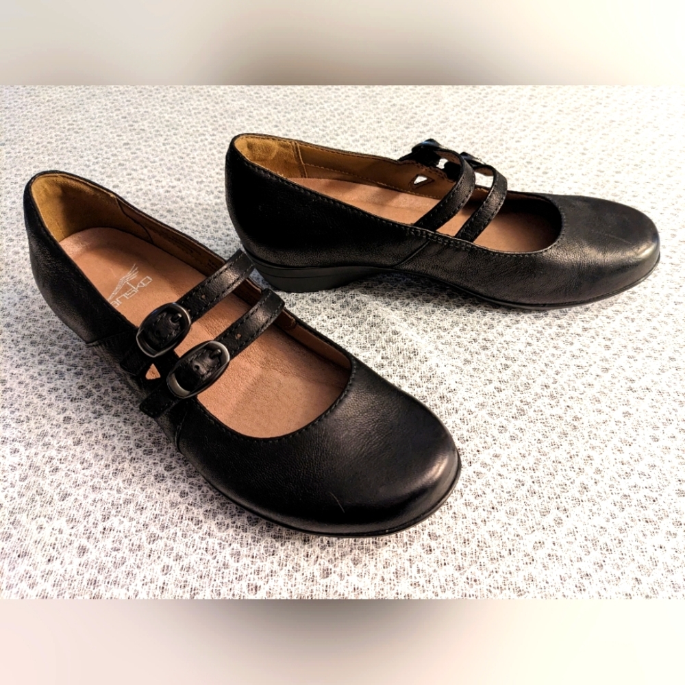 DANSKO FYNN BLACK BURNISHED NUBUCK